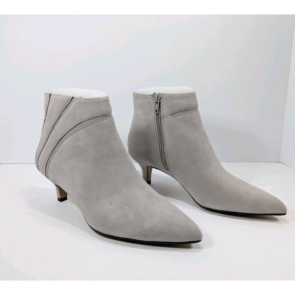 Bella Vita Shoes - Bella Vita Faraday Women's 7M Ankle Bootie Brand New in Box